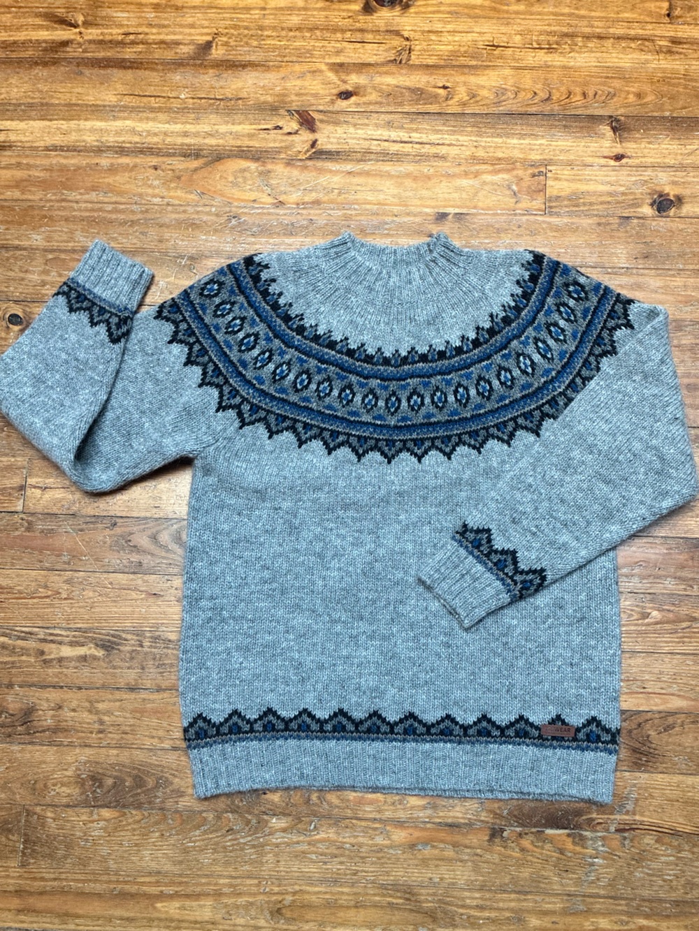 BRYNJUDALUR
Icelandic wool knitted classic sweater grey by Icewear M XXL